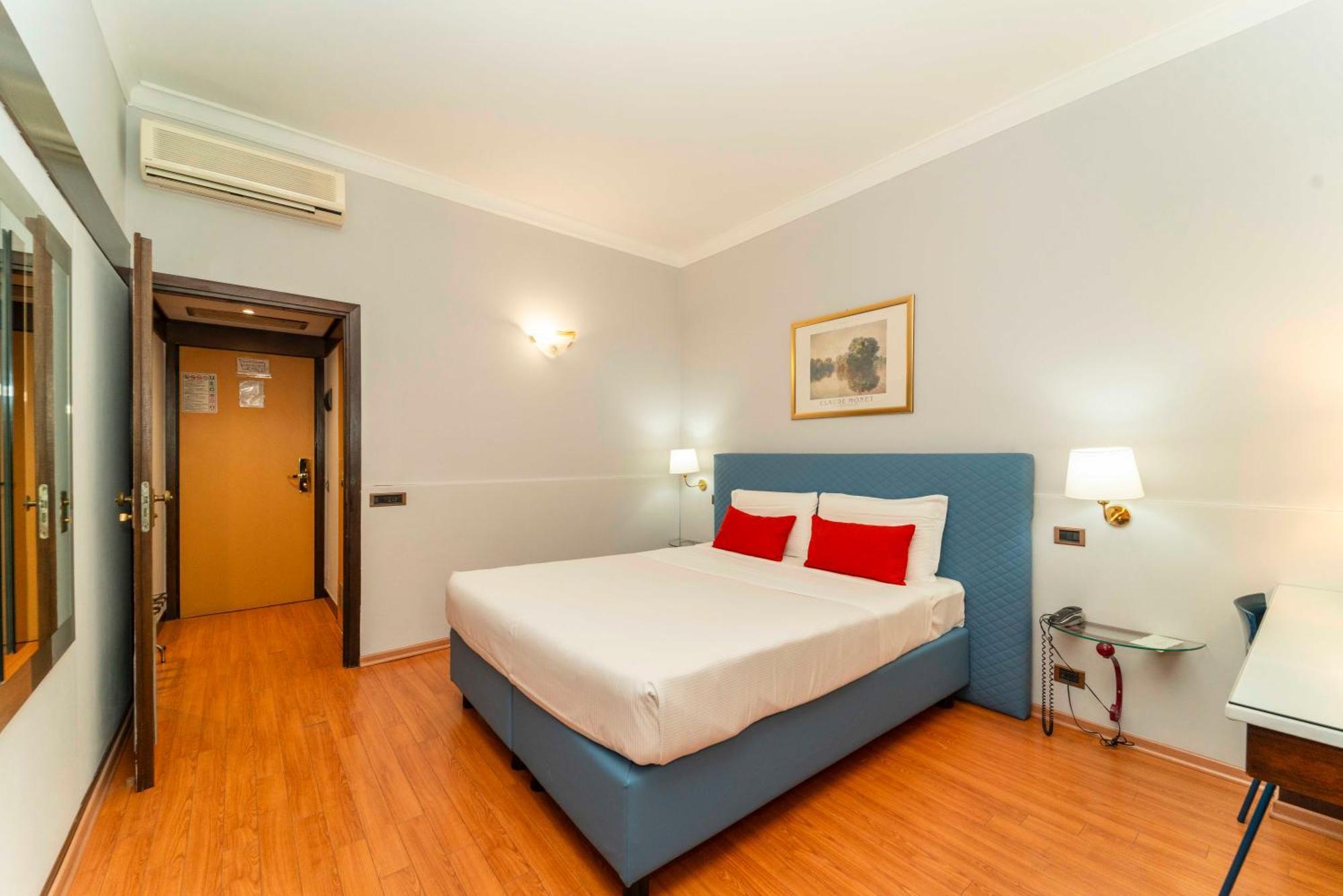 Hotel Royal Torino Centro Congressi Экстерьер фото